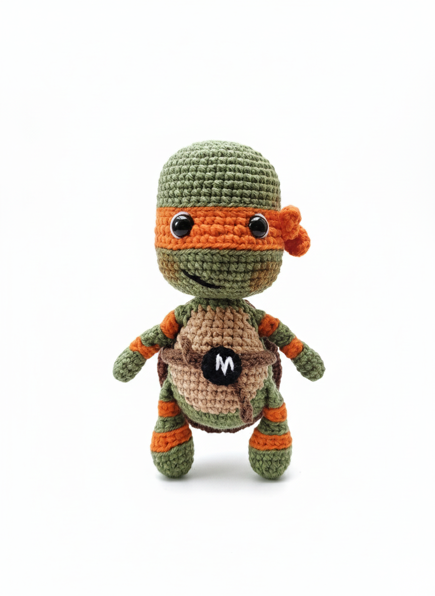 Mikko – Handgemaakte Gehaakte Ninja Schildpadpop 13cm | Uniek Heldencadeau voor Kinderen