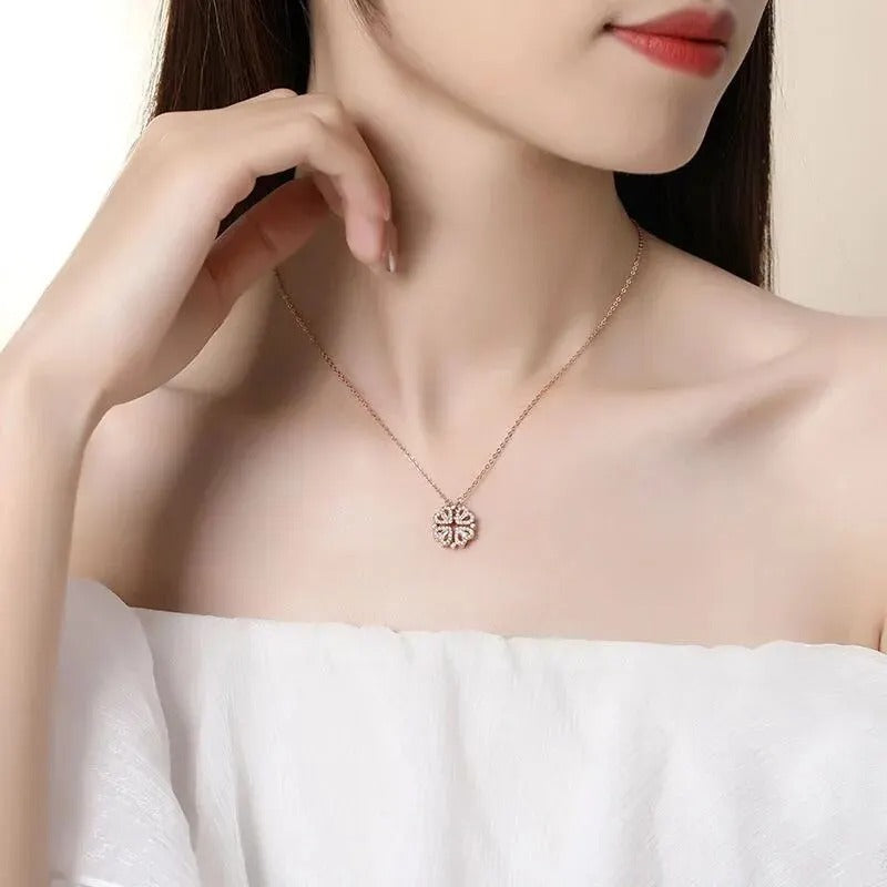 Dames Vier-Hart Bloem Hanger Ketting | 18K Verguld | Dubbel-Draagbaar Magnetisch Design
