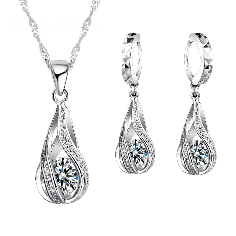 Dames Waterdruppel CZ Sieradenset | Verzilverde Ketting & Oorbellen | Elegant Cadeau